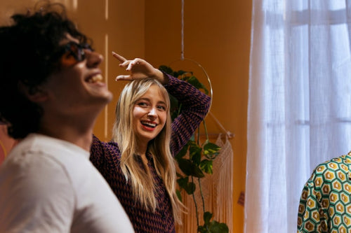 How Personal Stylists Help Navigate Seasonal Transitions for Busy Lives