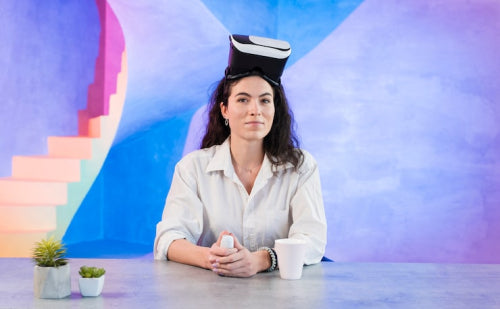 Why Some Women Prefer Human-Led Virtual Styling Over Algorithmic Recommendations
