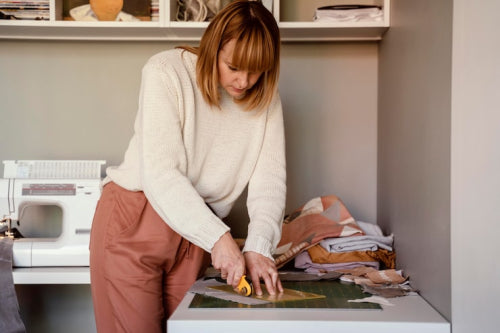Capsule Wardrobe Experiments Yield Efficient Solutions for Busy Households