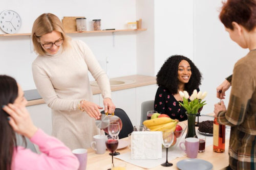 Styling Services Emphasize Coordination for Family Events and Daily Life