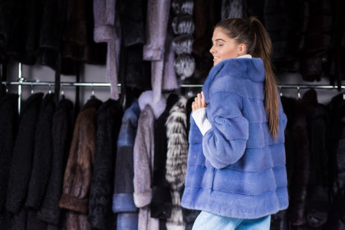 How to Transition Your Wardrobe Between Seasons