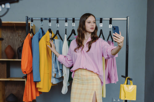 What to Consider Before Using a Digital Closet App