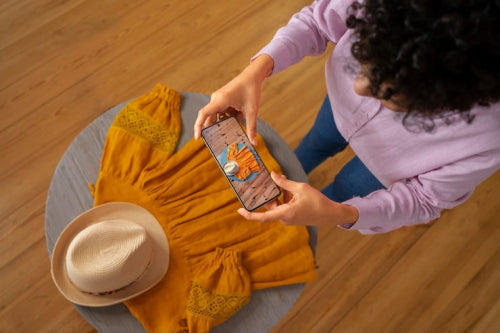 Virtual Styling Platforms Bring Personalized Advice to Overwhelmed Wardrobes