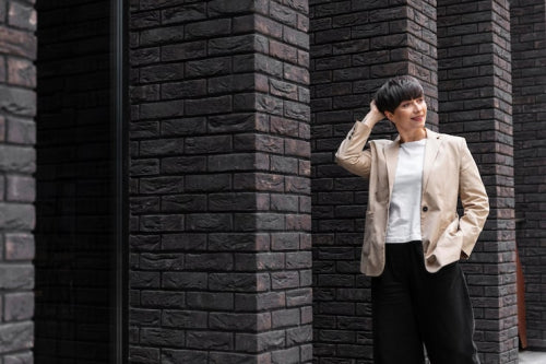 Why Minimalist Style Is the New Status Symbol for Busy Professionals