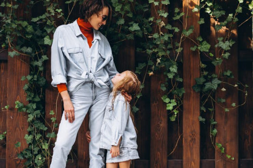 Moms Redefine Casual Fashion with Confidence-Driven Outfit Planning