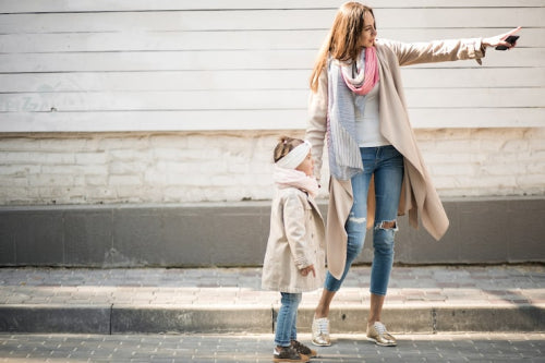 Casual Outfit Inspiration: Effortless Style for Weekend Moms